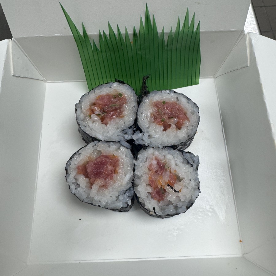 Spicy Tuna Cut Roll ($6.50)